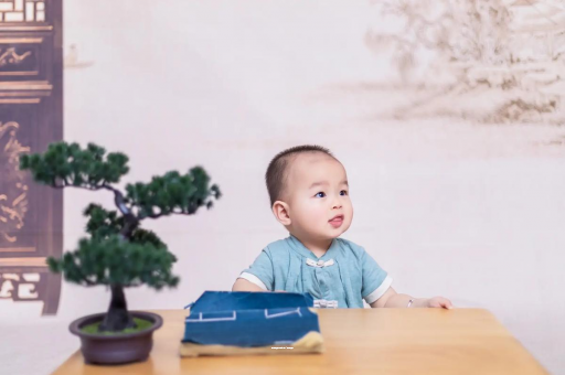 广西宝宝喉咙长泡发烧